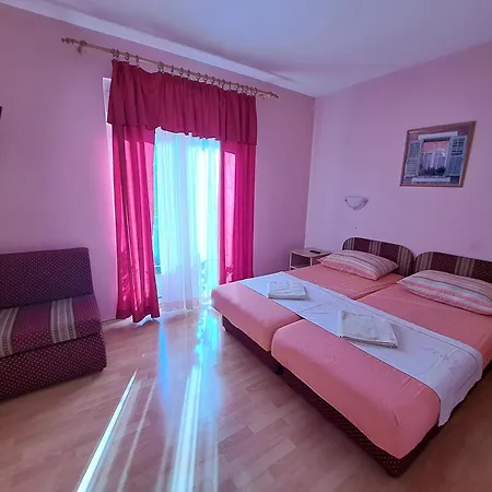 Zgogo Apartment *
