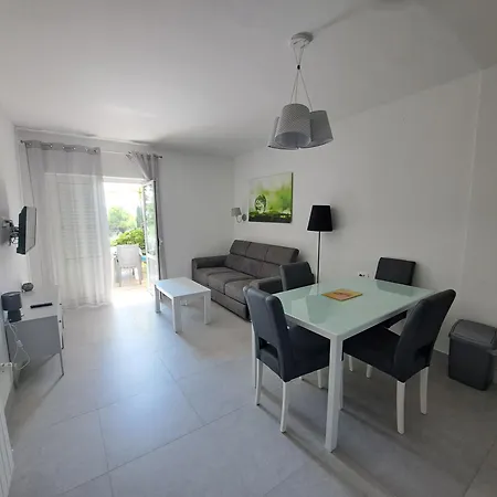Zgogo Apartment