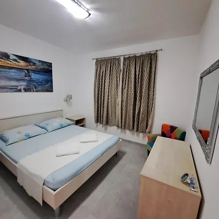 Apartment Zgogo *